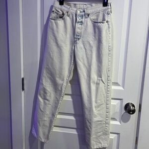 White/blue Levi Jeans
